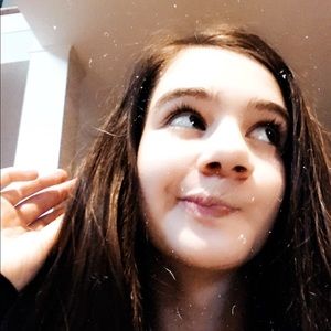 Meet your Posher, Maddie